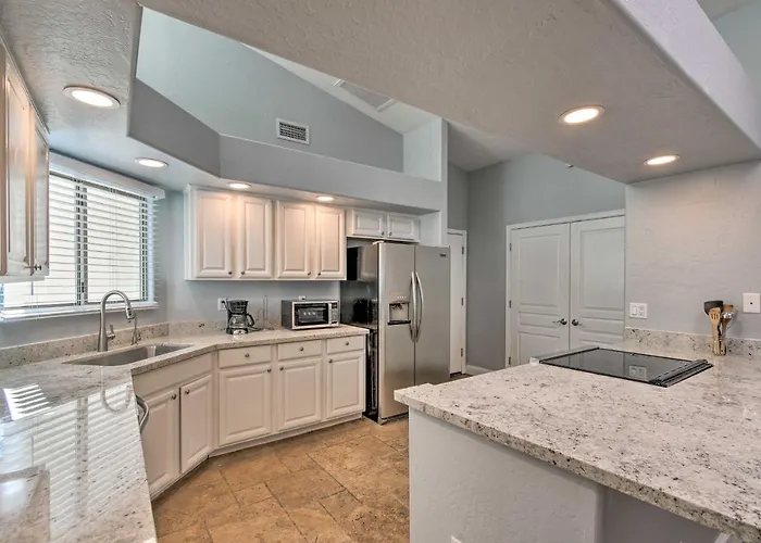 Holiday home Private Patio + Pool Access: Quiet In Tempe
