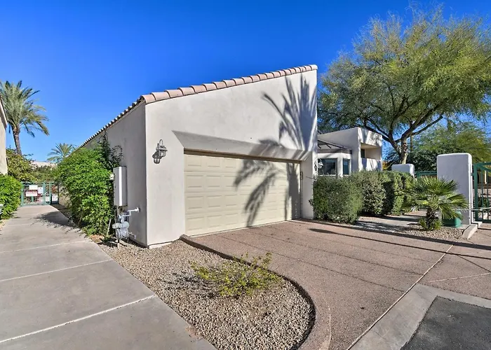 Private Patio + Pool Access: Quiet In Holiday home